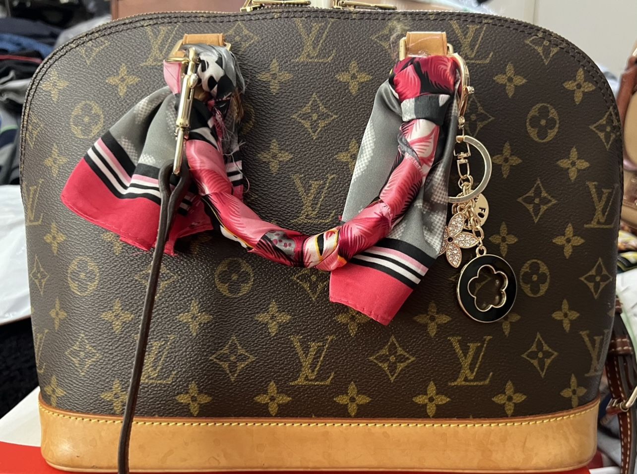 LV Purse