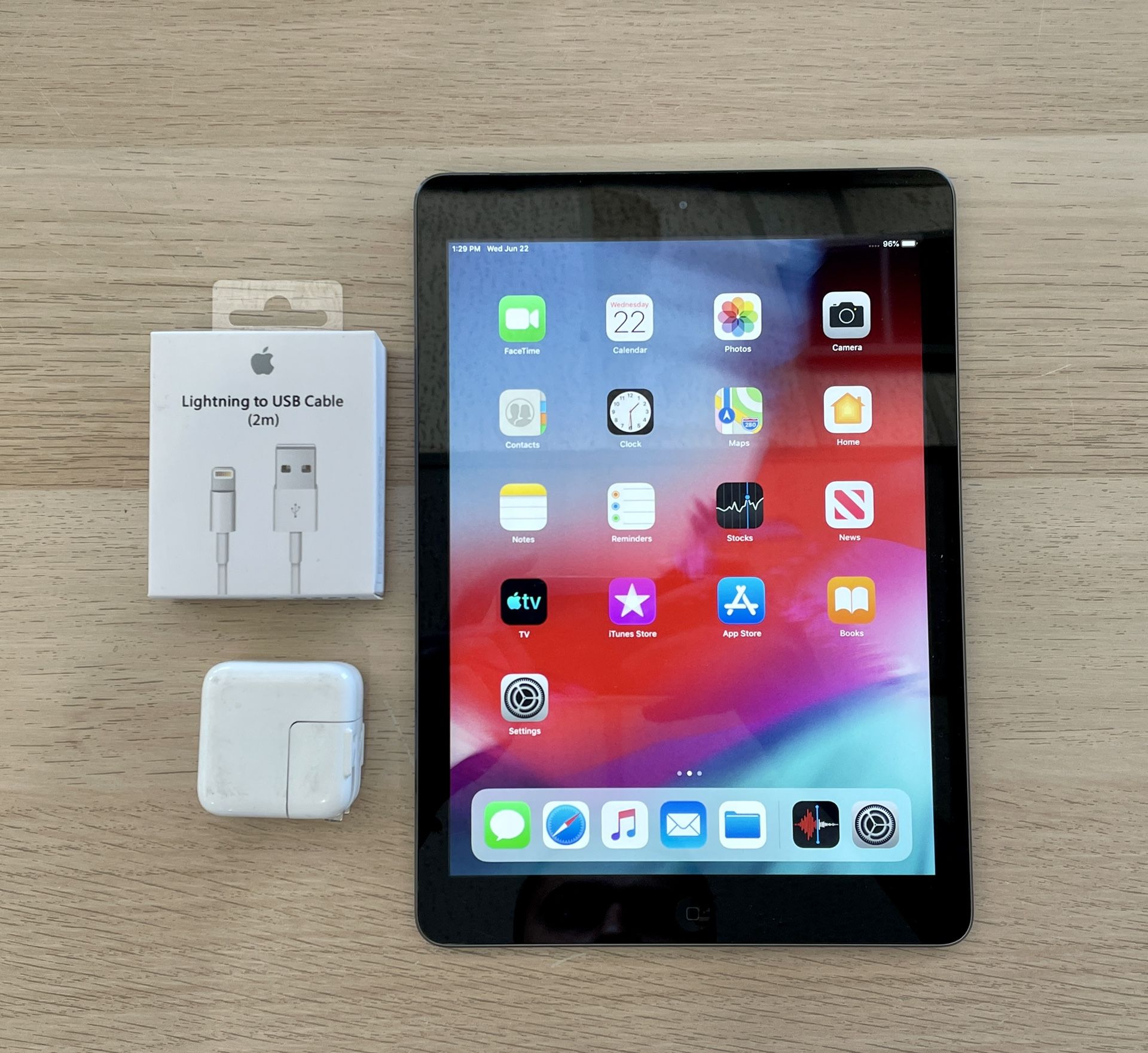 Apple Ipad Air 1 128GB WIFI + CELLULAR Unlocked Works Great!!