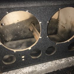 I Have   2 Speakers  Empty Box  For 2   15 inches 
