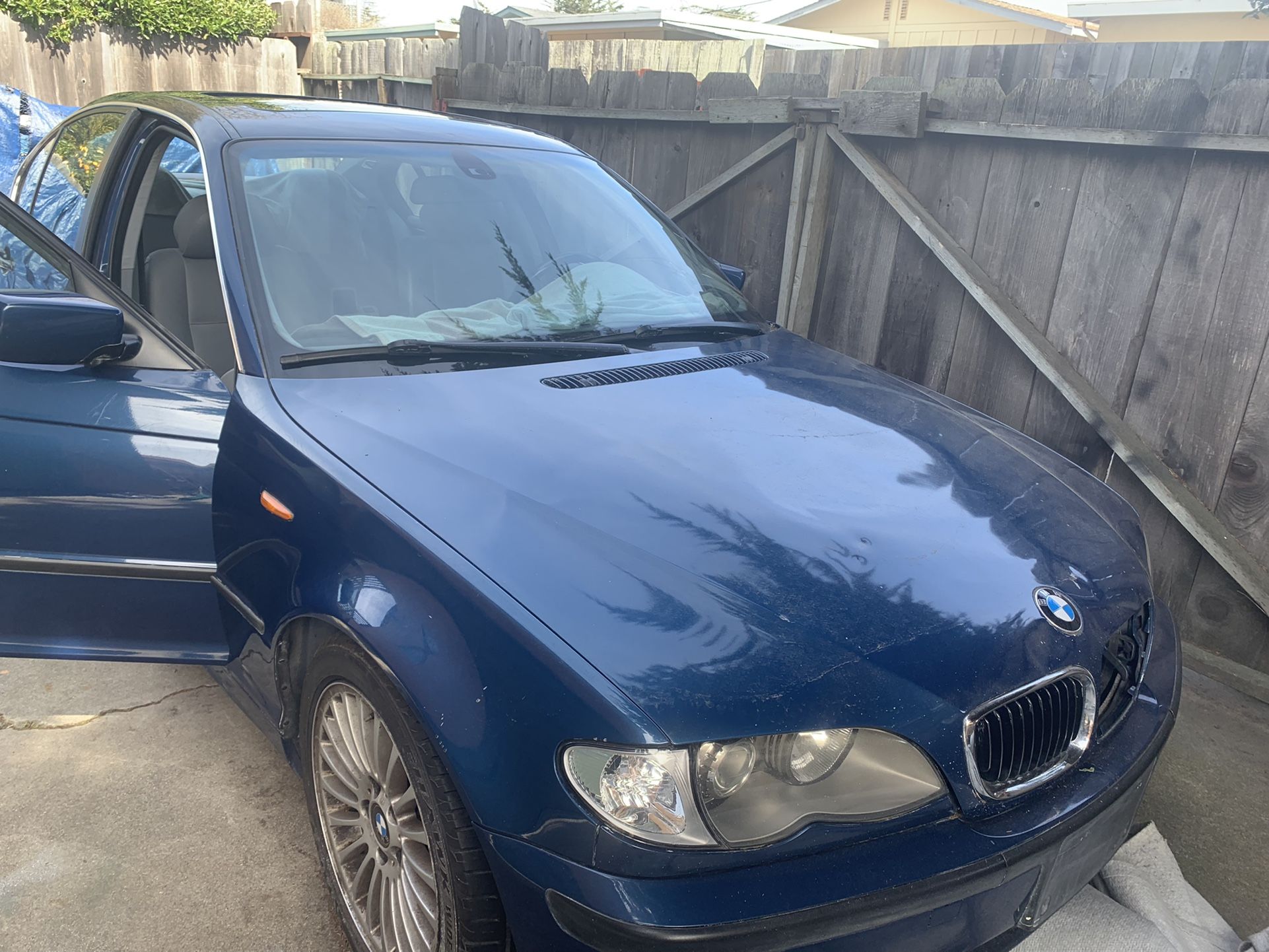 2003 BMW 330i