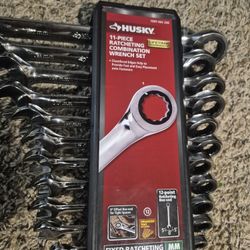 Husky
Ratcheting Metric Combination Wrench Set (11-Piece