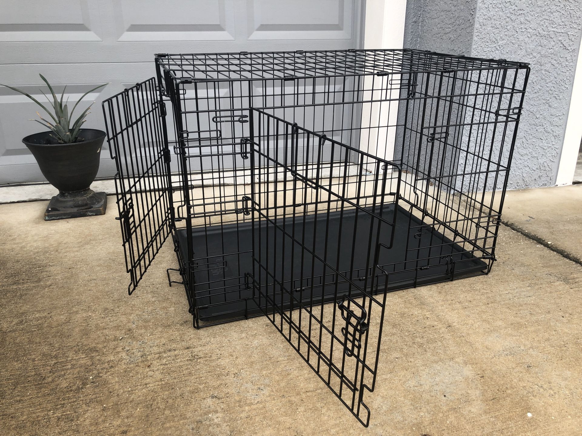 Medium size Dog Crate with 2 doors