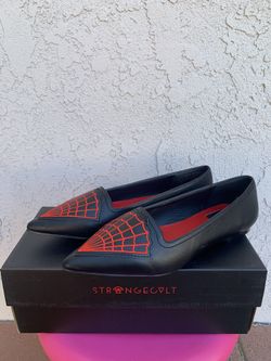Black Widow Flat Strange Cult