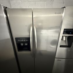 Frigidaire Refrigerator “36 ( Refrigeradores )