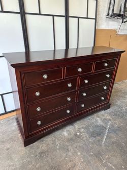 9 Drawer Solid Wood Dresser