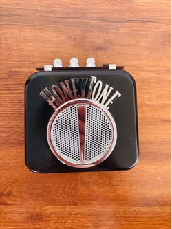 Danelectro Honeytone retro-style mini amp