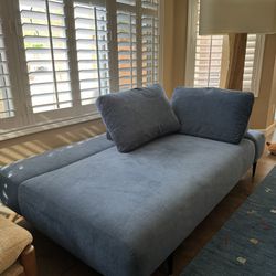Couch / Chaise lounge/ Day Bed