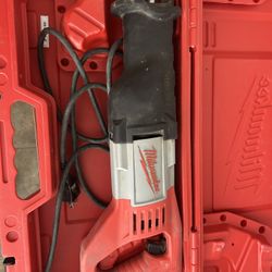 Milwaukee 12 Amp SAWZALL Reciprocating Saw with Case
