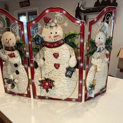 Brand new still has the tag on it   Vintage Christmas fireplace screen made by Home interiors 3 ornate Frosty the Snowman beautifully decorated 