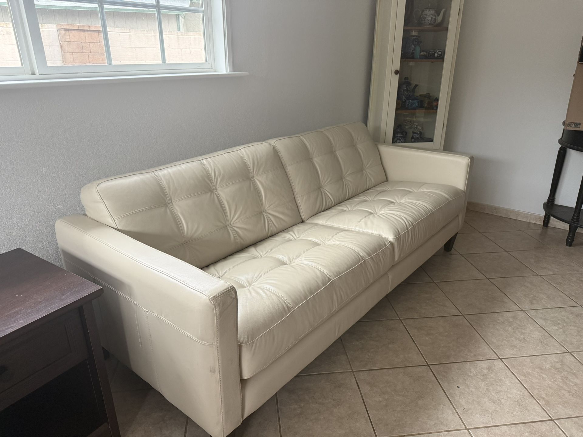 Beautiful Off white leather sofa