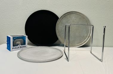 Pizza Serving Set w/ Stand, Pizza Pans, Screen & Pizza Boss Cutter