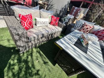 Patio set outdoor furniture brand new
