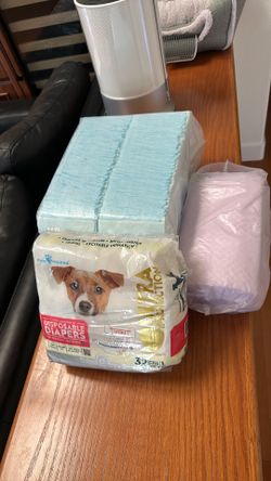 Puppy/Senior dog care - small diapers and pee pads