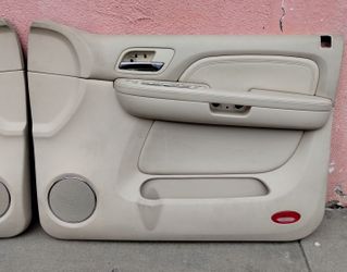 07 - 13 Cady Escalade Door Panels In Tan Color Cashmere Front Only