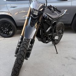 Surron Ultra Bee 21kw  (2025)