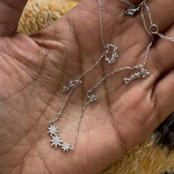 14k white gold necklace with diamond