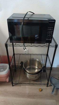 Black Hamilton microwave