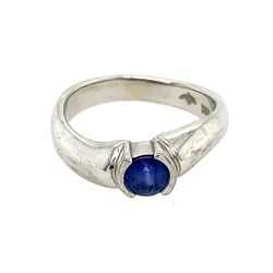 18k Sapphire Ring