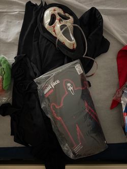 Ghost Face Halloween Costume with Bloody Mask
