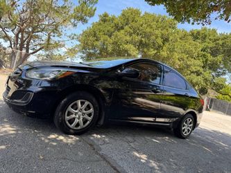 2012 Hyundai Accent