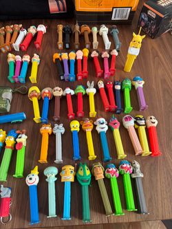 Vintage Collectible Cartoon Character Pez Dispeners