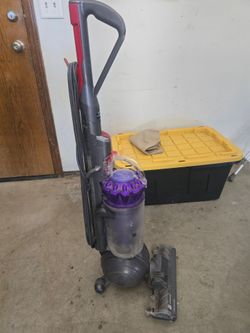 Dyson Ball vacuum cleaner half working