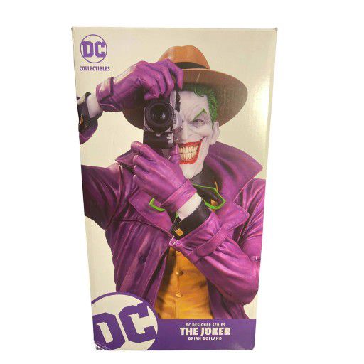 DC Designer Series The Joker by Brian Bolland 13.71" Statue 2916/5000
