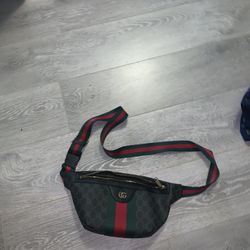 Gucci Fanny Bag 