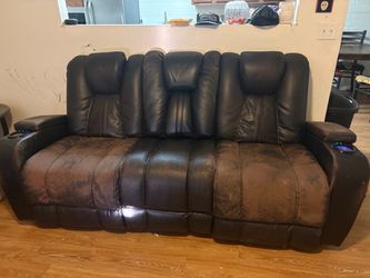 Power Reclining Sofa with Cup Holders