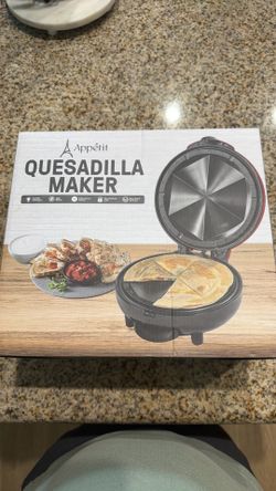 Quesadilla maker