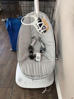 4 Moms Mamaroo