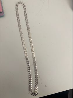 Sliver Cuban Curb link with polished finish.