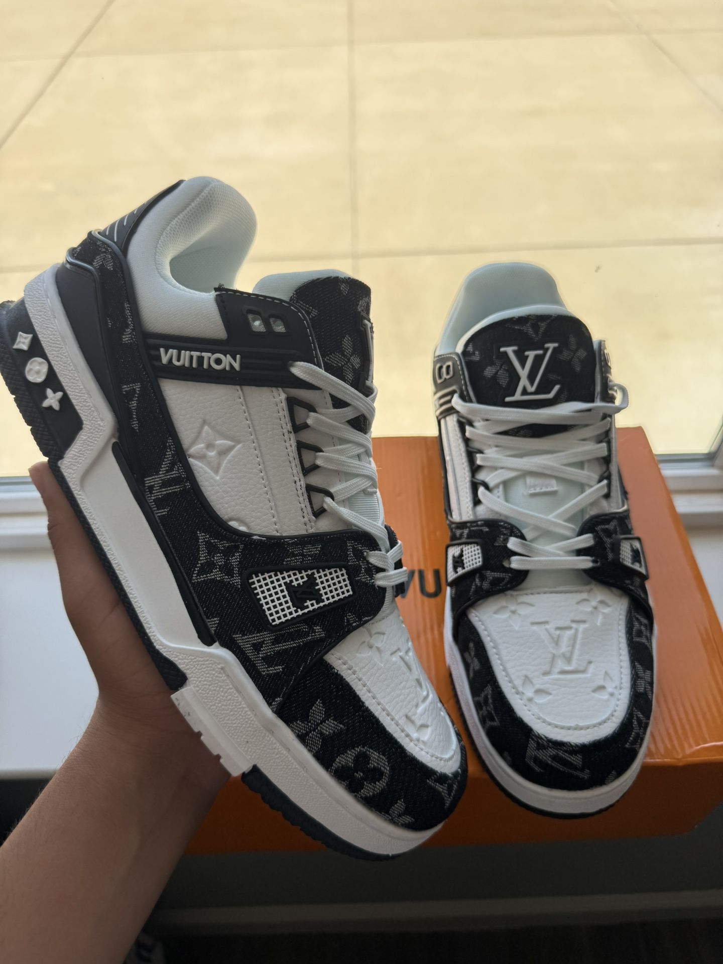 Louis Vuitton LV Trainer Size 10 Men's