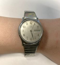 Vintage Timex M Cell Silver Tone Quartz Analog Men's Watch  7"