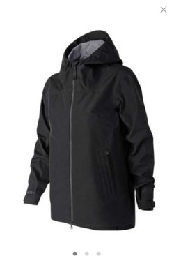 NEW BALANCE GORE TEX 3 LAYER JACKET