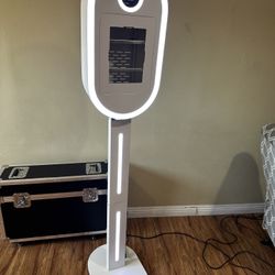 Ipad And DSLR Photo Booth Shell With Case