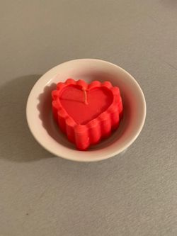 Strawberry scented candle