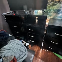 Black Wood Dresser Set $300 (OBO)