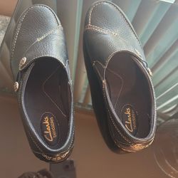 Clarks Bendable, Leather Shoes, Size 8 Wide