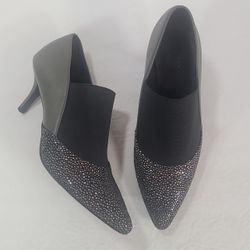 LOGO by Lori Goldstein Serena Pointed Toe Gray Black Polka Dot Heels Size 8M