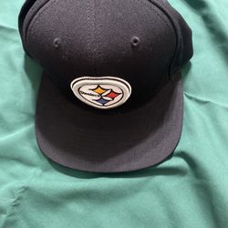 New Era SnapBack Hat $5