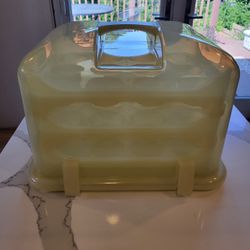 Cupcake holder/carrier