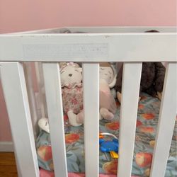 Cuna De Bebé Con Sus Cubre Colchones 