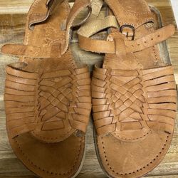 Women’s Sandles ( Hecho In Mexico)