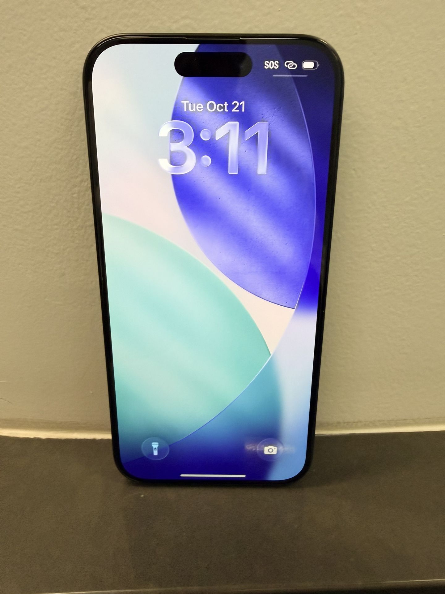 IPhone 15 Pro 256GB, Pristine Amazing Condition! (AT&T Or Cricket) Hablo Espanol.