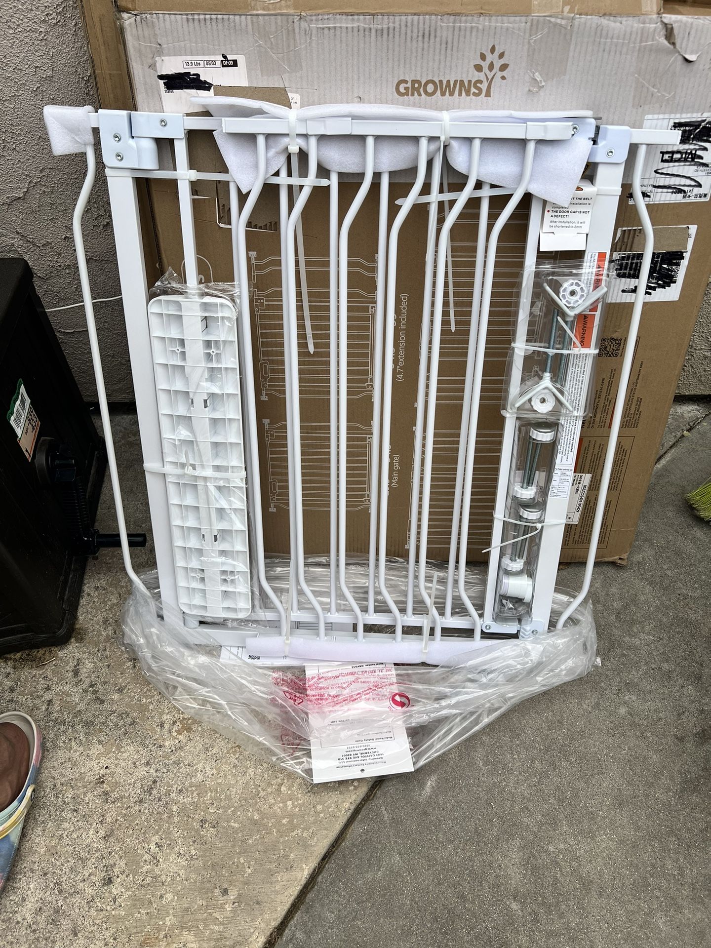 Grownsy Safety gate -New