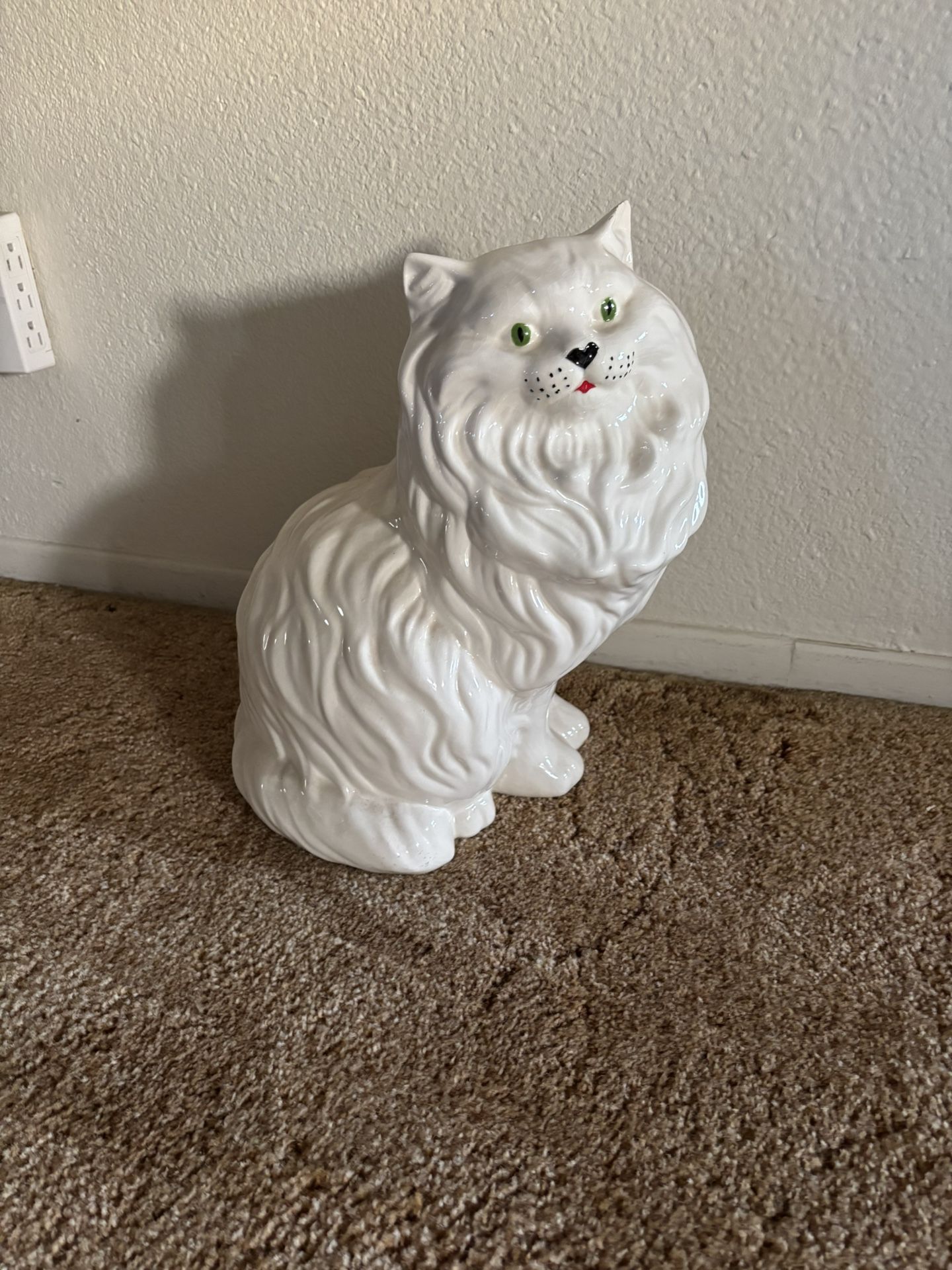 Cat, porcelain
