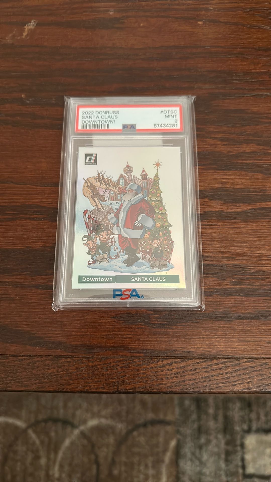 2022 Donruss Downtown Santa Claus