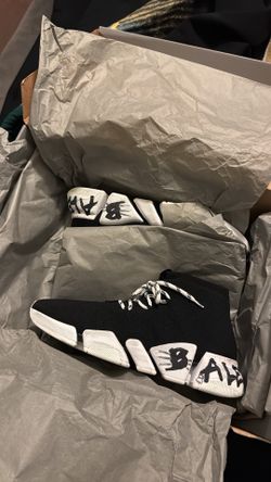 Graffiti Sole Dietro Balenciagas