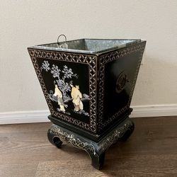 Chinese Black Lacquer Planter/bin/trash Can With Mother-of-pearl Figures 17”